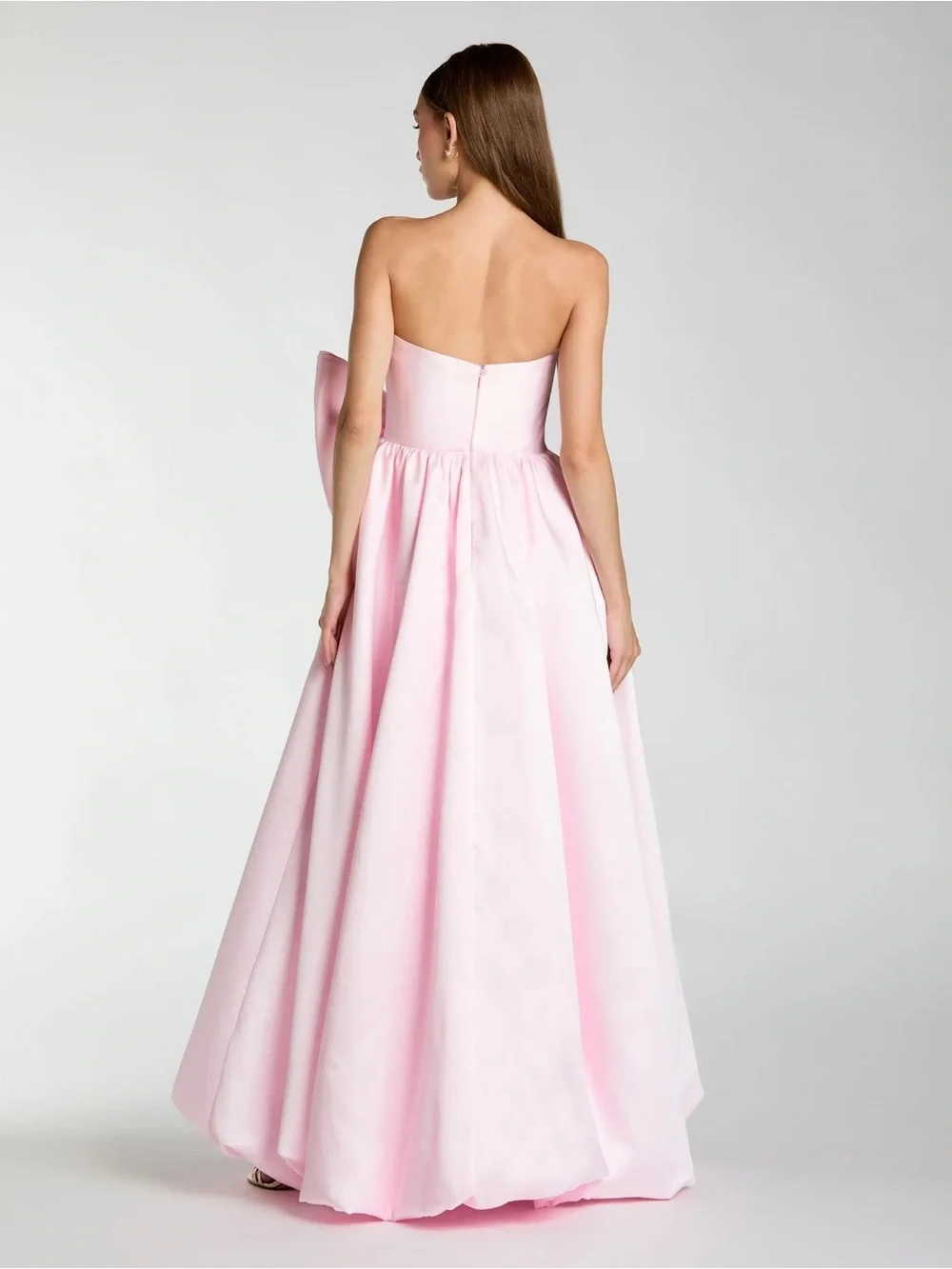 IEENA FOR MAC DUGGAL Light Pink Mikado Strapless Bubble Hem Ball Gown Bow Sz: 2 - Picture 3 of 11